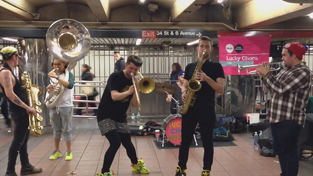 Lucky Chops - Danza KuduroEye of the Tiger (Live)