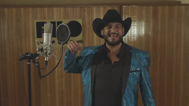 Los Invasores De Nuevo León - Amor a la Ligera