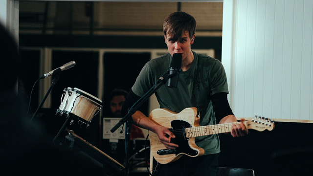 Evan Klar - Shoulders (Live Session)