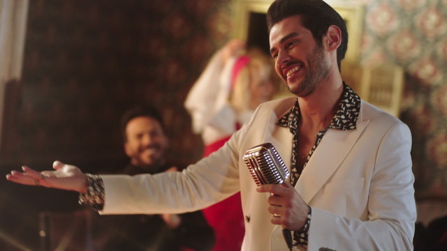 Cem Belevi - Ondan Vazgeçemem Ben