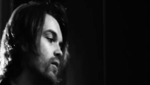 Fyfe Dangerfield - Barricades