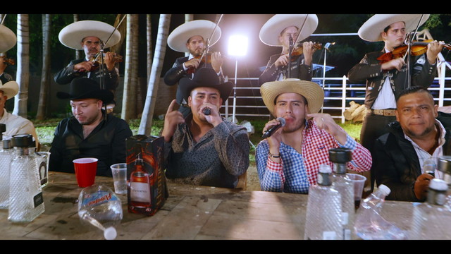 Banda La Maravillosa - Disculpe Usted (En Vivo)