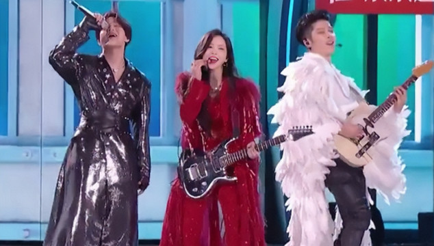 于文文 - 云宫迅音+千年等一回 (2024-2025湖南卫视跨年晚会现场)
