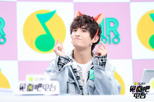 张远 - 张远现场连线苏醒，两人合唱《moonlight》好好听，这样的最佳损友好想拥有！ (Live)