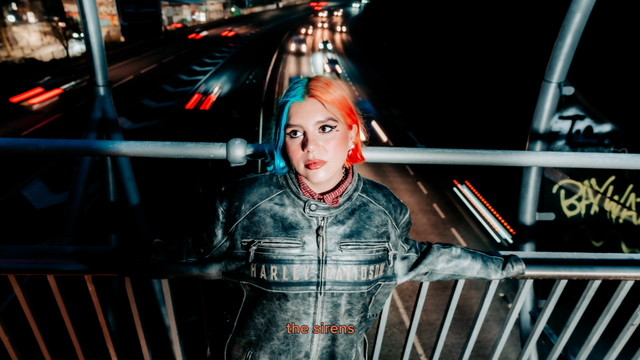 Issey Cross - Sirens (Lyric Video)