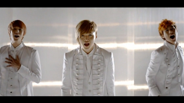 T-Blue - 寝ても覚めても君が