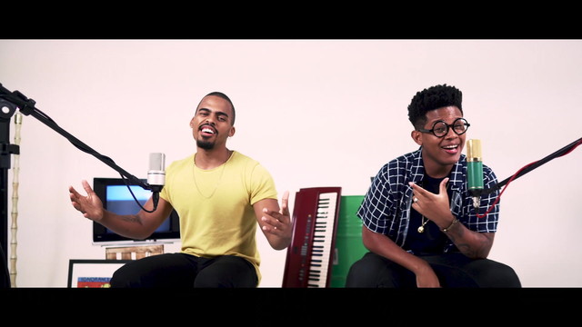 Lucas e Orelha - Tô Te Filmando(Sorria) (Marcas 2)