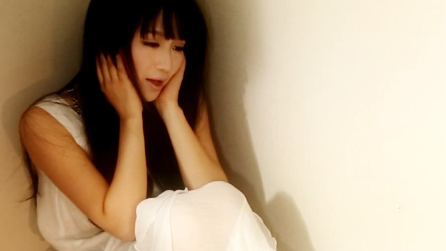 东方依依 - 你我到底怎么了