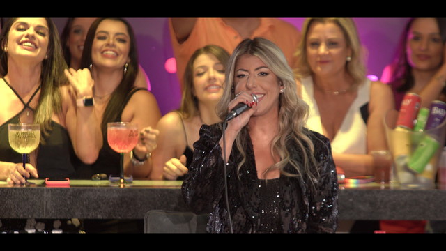 Naessa - Foguete Não Tem Ré (Ao Vivo Em Uberlândia / 2022)