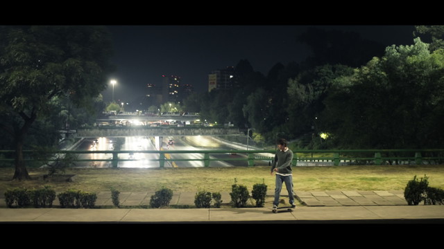 MIKI - Y Qué Hueva Me Da