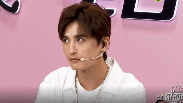 见面吧 - 张远隔空喊话高嘉朗：看着比我老 夸粉丝颜值高 (花絮版)