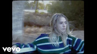 Katelyn Tarver - All Our Friends Are Splitting Up (歌词版)