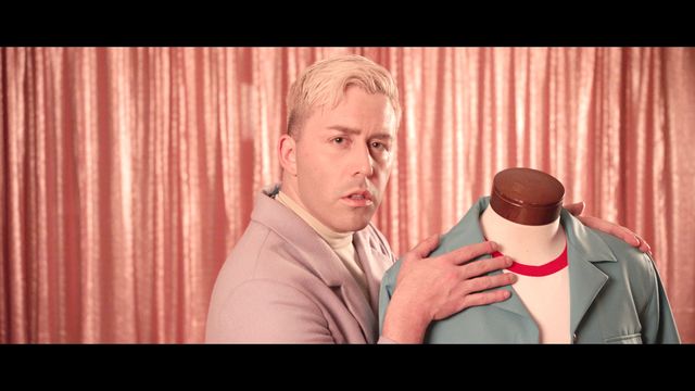 Leland - Middle Of A Heartbreak
