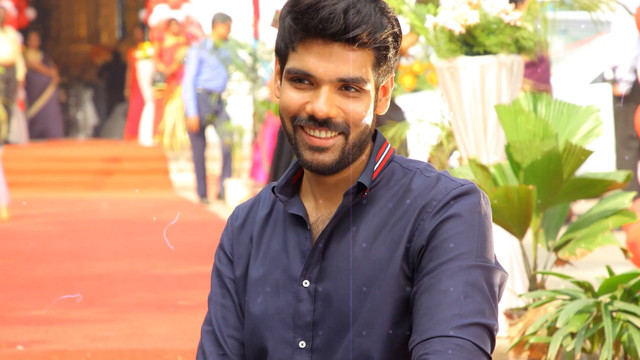 Nivas K. Prasanna - Vattam Thaan (Lyric Video)