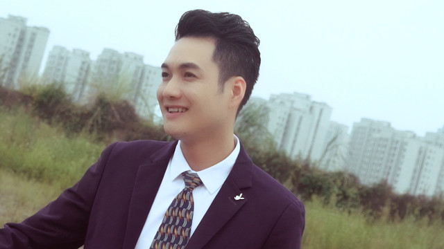 雷启飞 - 坚持吧奋斗的人