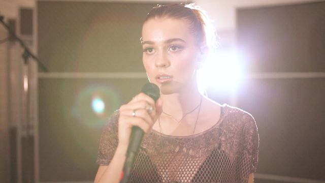 Emmelie de Forest - Drunk Tonight (Acoustic Version)