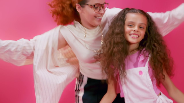 Carol Juno - Não Vai Se Apaixonar (Lyric Video)