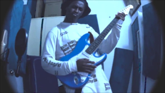 Foxfredito - Dangerous(feat. Karanu)