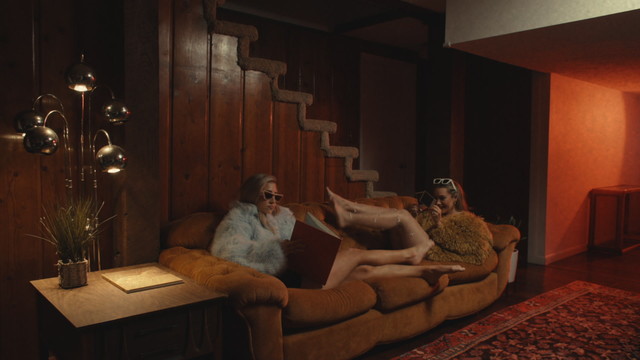 Maddie & Tae - Love & Light (Visualizer)