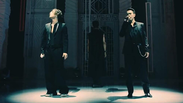 三代目 J SOUL BROTHERS from EXILE TRIBE - 恋と愛 (Live)