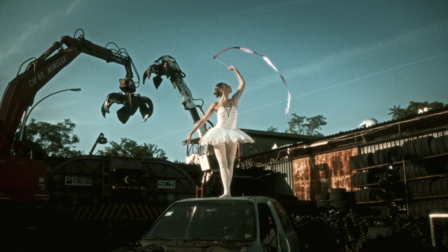 MezzoSangue - PIOVE MUSICA (Official Visual Video)