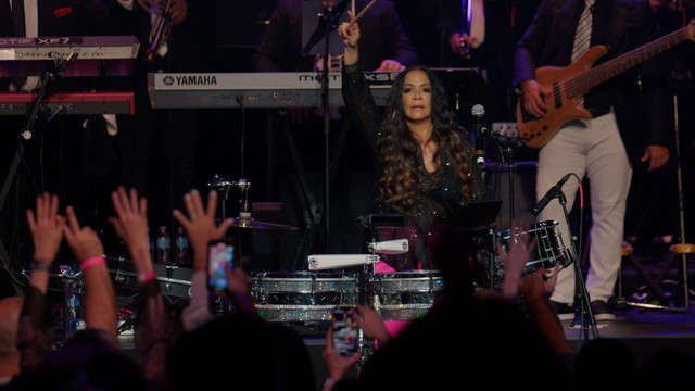 Sheila E. - The Glamorous Life (Latin - Live in Miami)