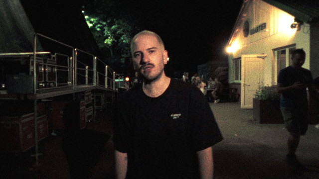 Leoniden - A Million Heartbreak Songs