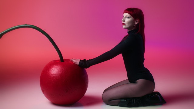 Sophie and the Giants - Bad Friends