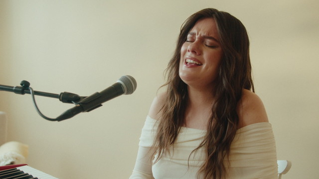 Emelie Hollow - Nå har du meg (Acoustic)
