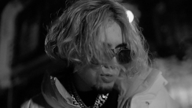 Maw - YKYD (Visualiser)