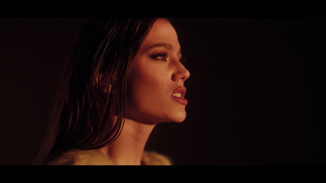 Olivia Wald - en la cara