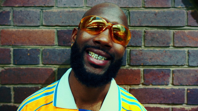 Malcolm - FLORA COQUEREL (Clip officiel)