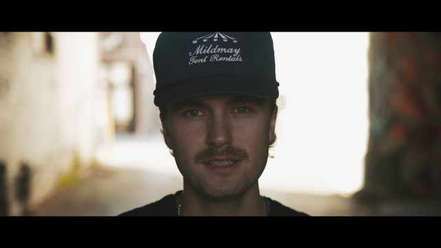 Owen Riegling - Moonshines (Visualizer)