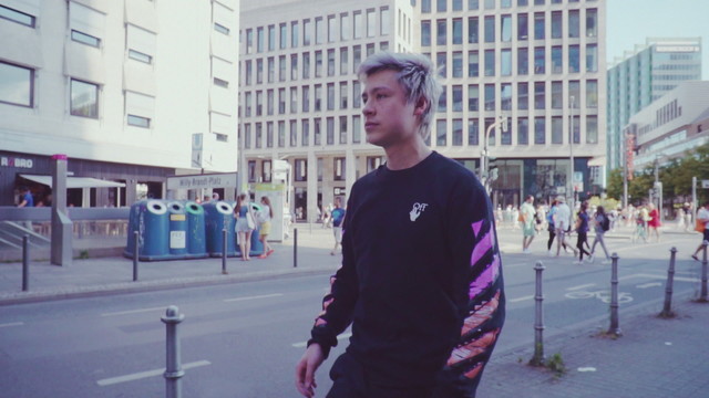 Tom Enzy - Stuck On You