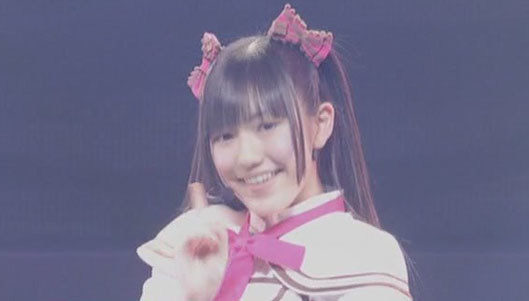 AKB48 - 禁じられた2人 (Live)