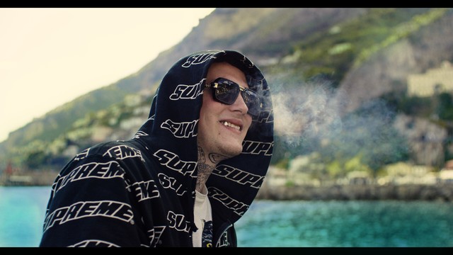 SeNSeY - Mami, Koukej, Jsem Frajer!