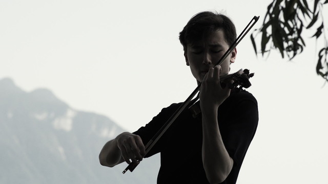 Daniel Lozakovich - Tchaikovsky: Six Romances, Op. 6, TH 93 - 6. None but the Lonely Heart(Arr. Elman)