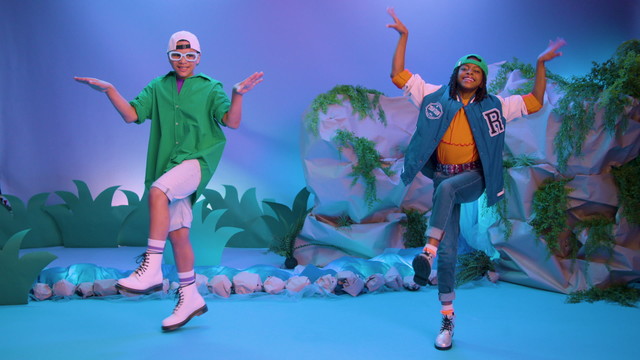 Kidz Bop Kids - Heat Waves (舞蹈版)