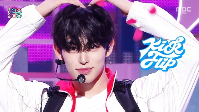 KickFlip -  My First Love Song (처음 불러보는 노래) (Live at Show! MusicCore 2025/09/27)