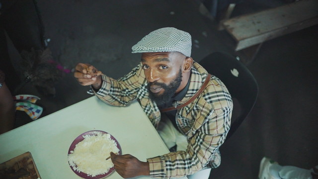 Skhindi - Emzini Wezinsizwa (Remix)