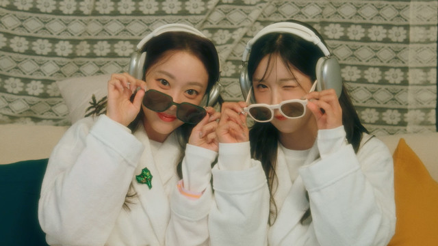 레인보우18 - Good In Smile (feat. 예원 of 쥬얼리) (MV|' Official MV)