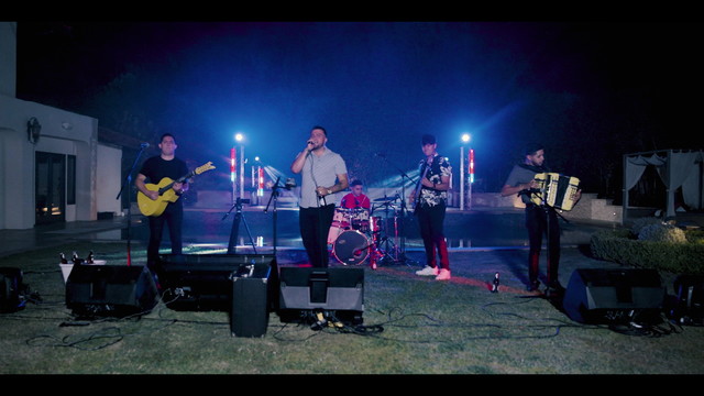 Grupo Recluta - Hace Falta Alfredo (En Vivo)