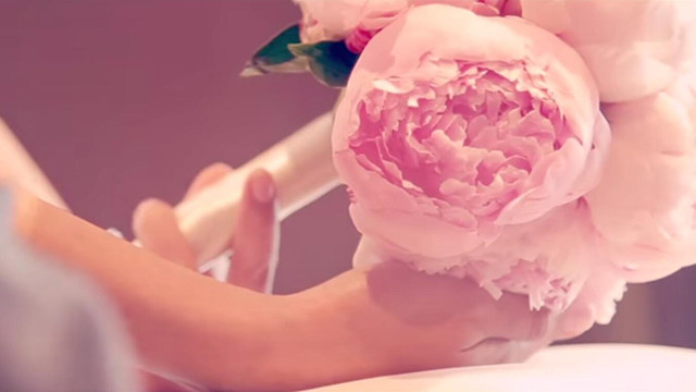 입술을깨물다 - Wedding The Bright