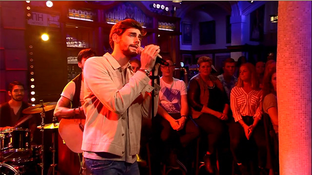 Alvaro Soler - Sofia (Live At RTL LATE NIGHT)
