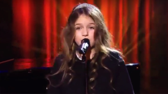 Erza - Hello (Live At Les Kids Font Leur Show 2016/6/9) (Live)