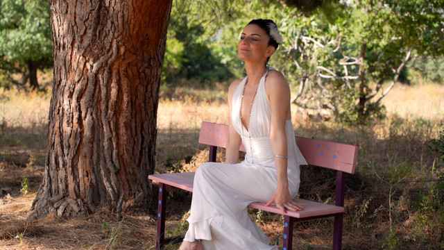 Jehan Barbur - Güneşli Bahçe