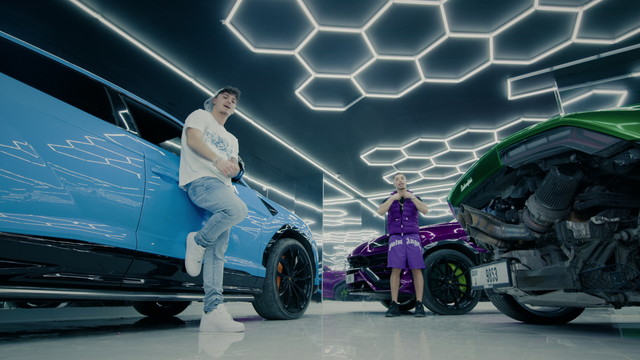 Adaam - Håller Mig Själv