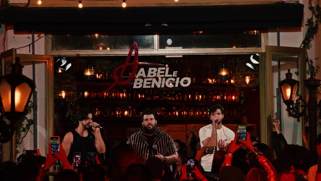 Abel e Benício - Meio do Plano (Ao Vivo)