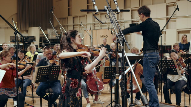 María Dueñas - Saint-Saëns: Caprice andalous, Op. 122