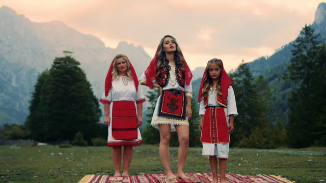 Mimoza - Three Generations(Making of Young Queen)